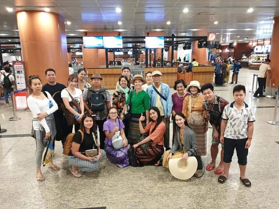 ขอขอบคุณ : คณะคุณอารีรัตน์